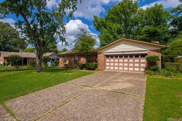 212 Calva Rd, Sherwood, AR 72120