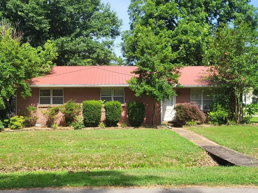 117 Lawrence St, Hoxie, AR 72433 - #2