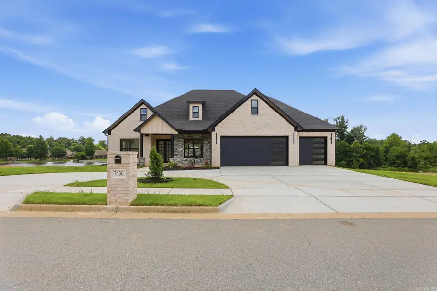 7636 S Shoreline Blvd, Benton, AR 72019 - #3