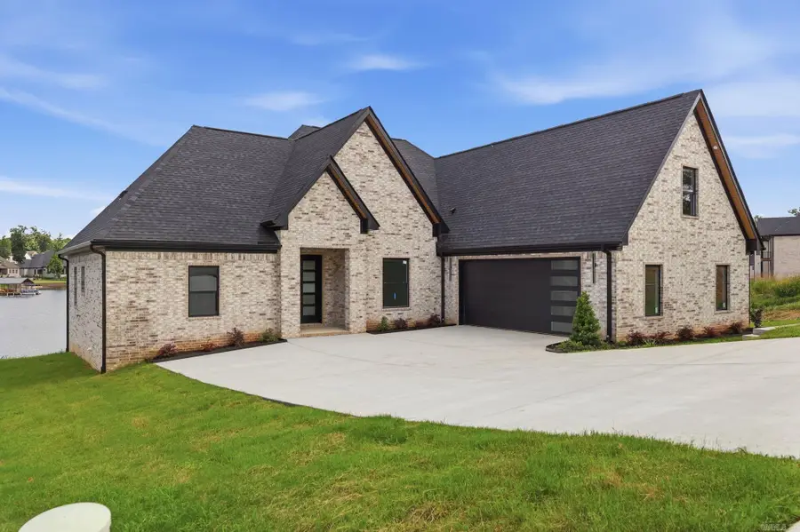 7648 S Shoreline Blvd, Benton, AR 72019 - #2