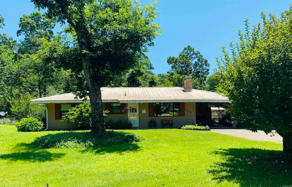 114 Walker Drive, Cove, AR 71937