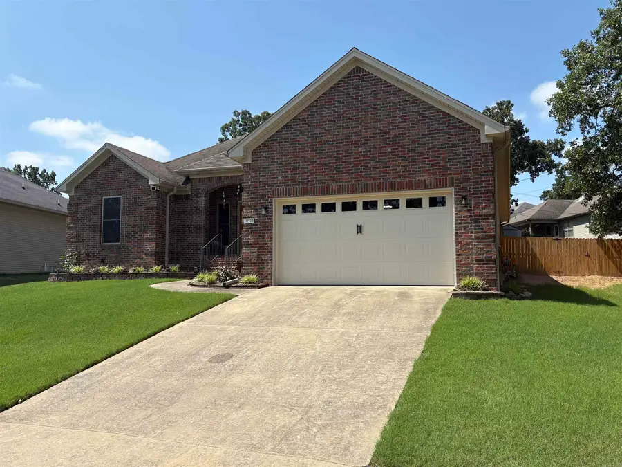 10915 Windridge Dr., Sherwood, AR 72120 - #3