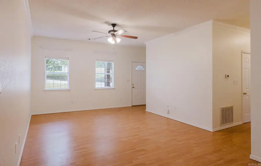 1713 Durwood St, Benton, AR 72019 - #3