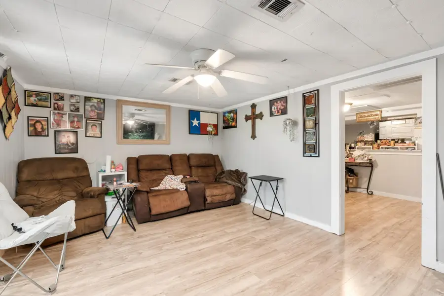 803 E Main Street, Paragould, AR 72450 - #3
