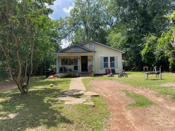 Address Withheld By Seller, Camden, AR 71701
