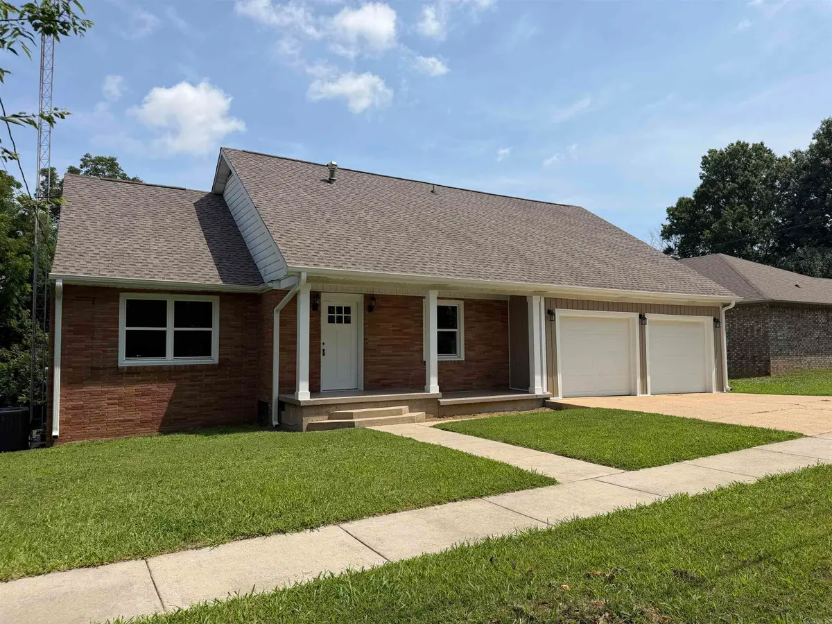 605 W Highland, Paragould, AR 72450 - #1