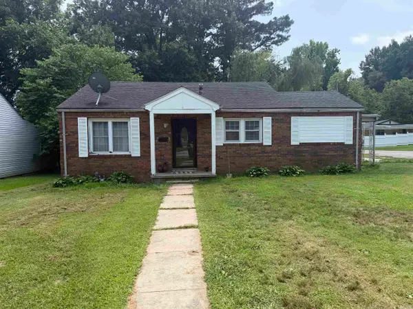794 W Davis Street, Piggott, AR 72454