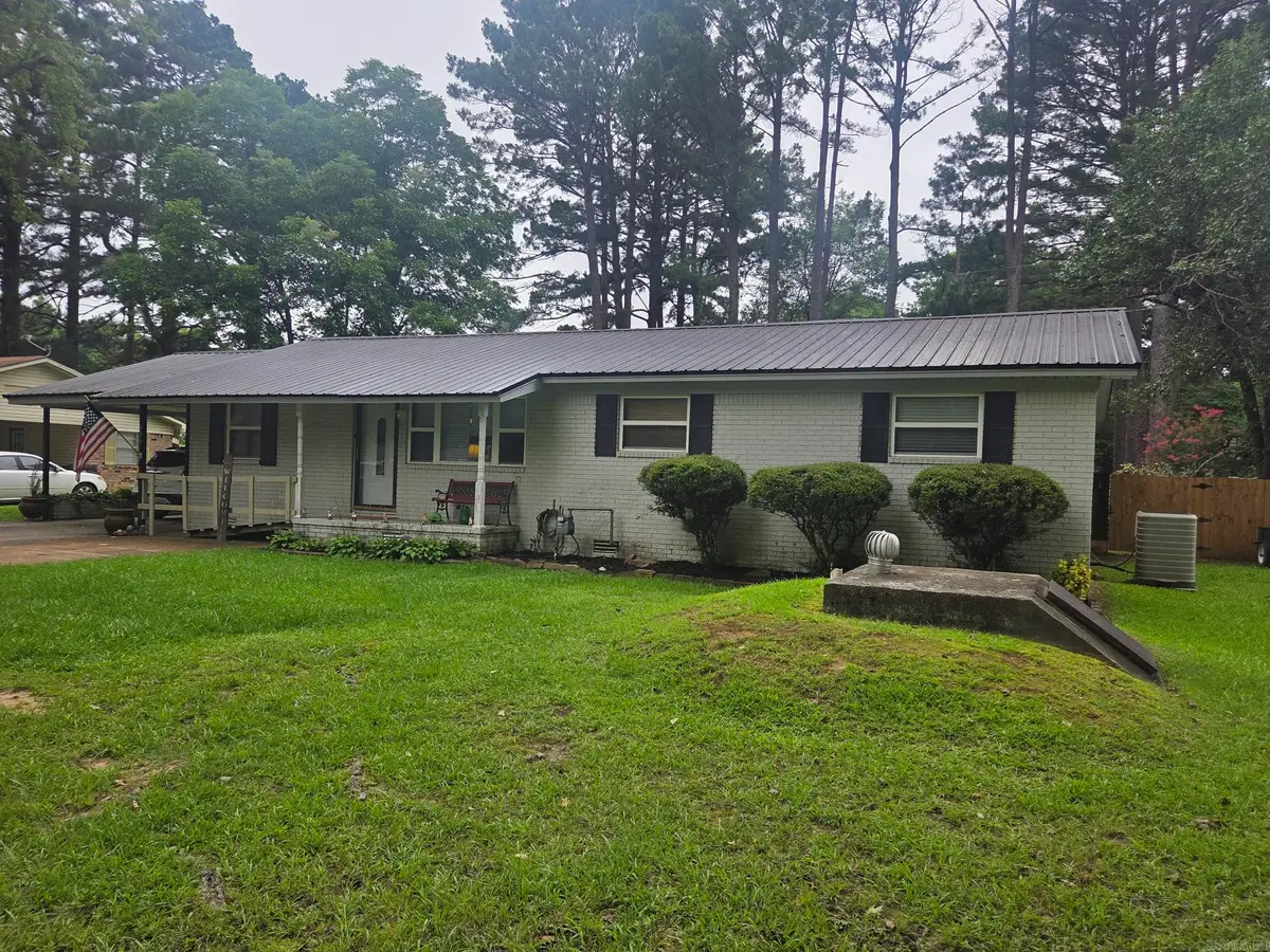 606 King Street, Searcy, AR 72143 - #1