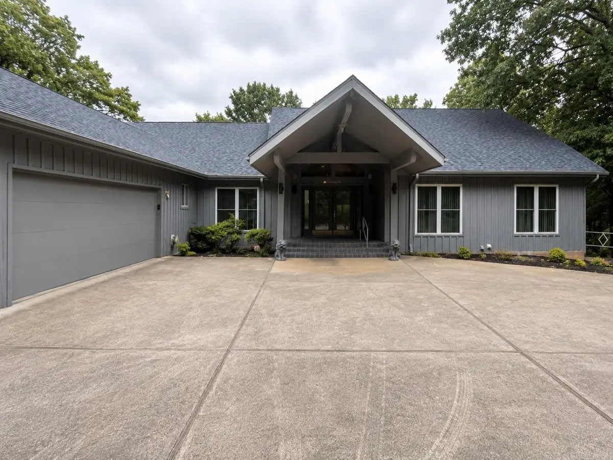 56 N Lakeshore Drive, Cherokee Village, AR 72529 - #1