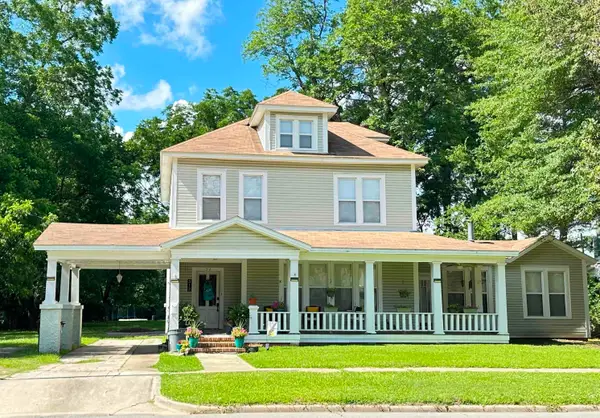 312 W Pine Street, Warren, AR 71671