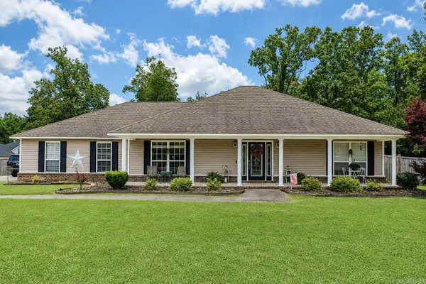 122 W Little Ln, White Hall, AR 71602