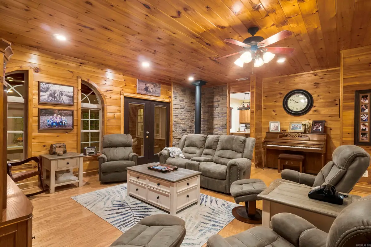 1052 Gravel Hill Road, Romance, AR 72136 - #1