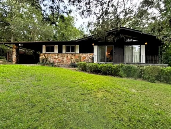 131 Cherokee Road, Cherokee Village, AR 72529