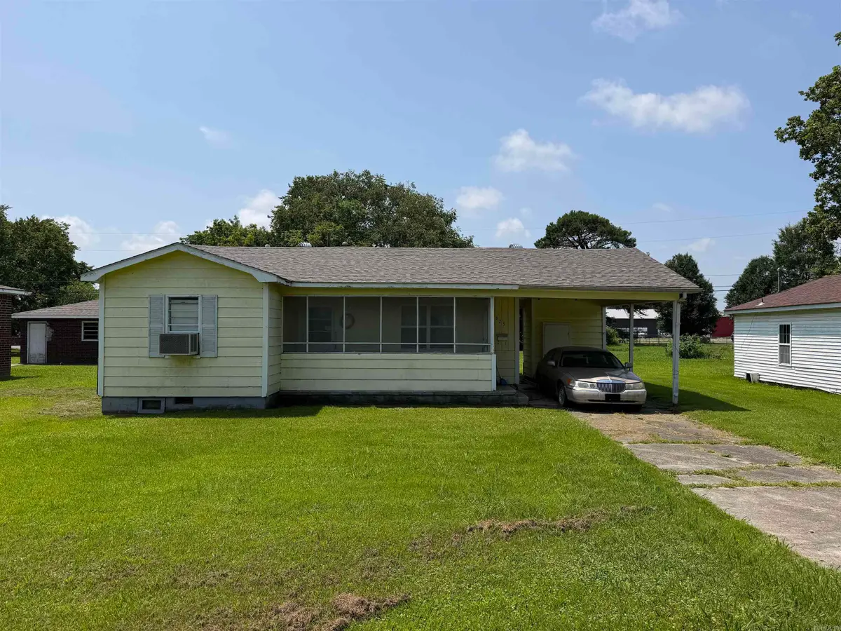 675 E Jackson Street, Piggott, AR 72454 - #1