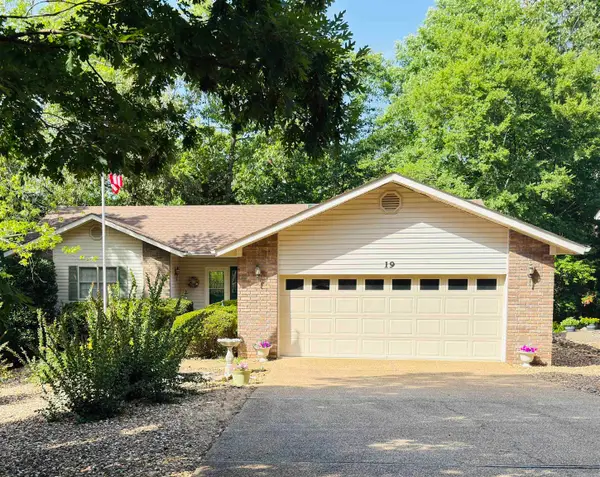 19 Rollo Lane, Hot Springs Village, AR 71909