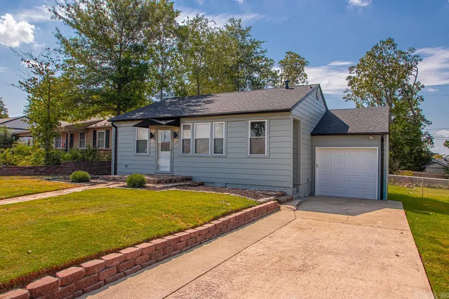 6609 Greenwood Road, Cammack Village, AR 72207 - #2
