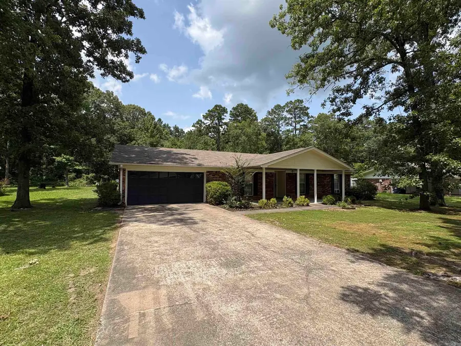 7905 N Pinewood Drive, Pine Bluff, AR 71603 - #2