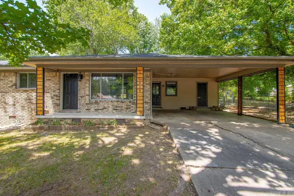 1025 Oakhurst Street, Jacksonville, AR 72076
