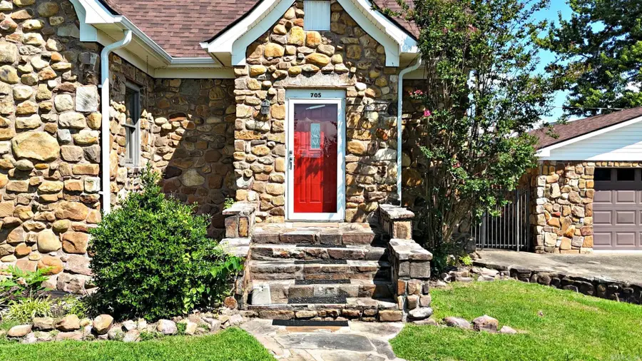 705 Church Avenue, Mena, AR 71953 - #3