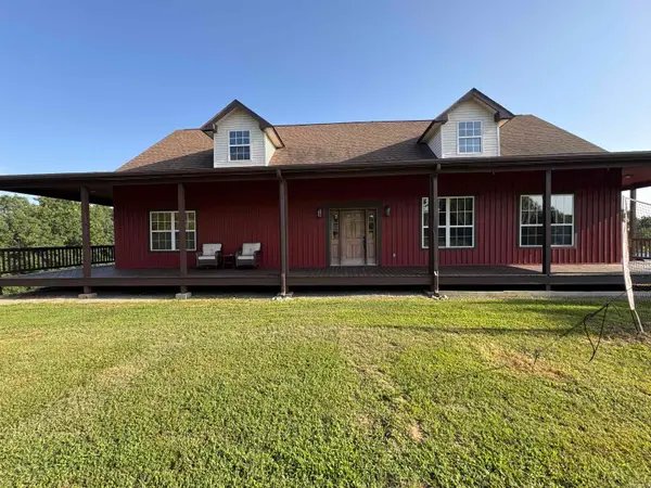 2702 Country 450 Road, Piggott, AR 72454