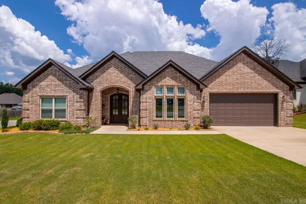 5022 Maple Leaf, Benton, AR 72019