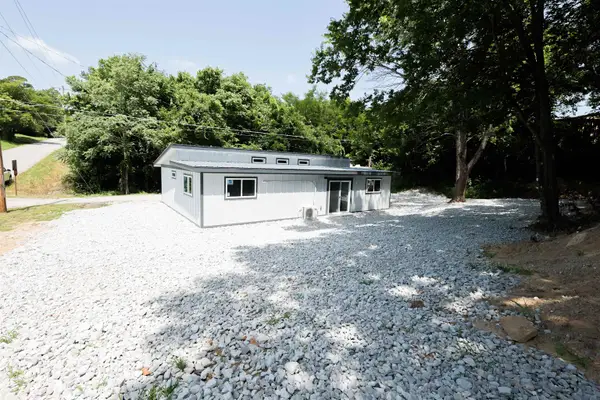 53 W Court Street, Melbourne, AR 72556