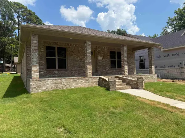 617 N 4 St, Paragould, AR 72450