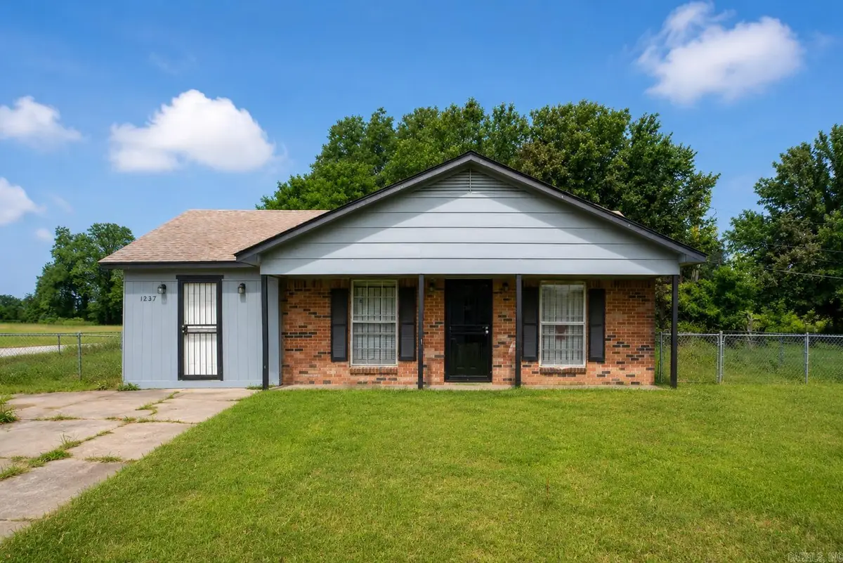 1237 Short Street Street, Blytheville, AR 72315 - #1