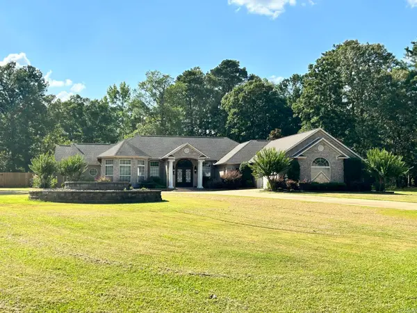 2 Champion Ridge Drive, Pine Bluff, AR 71603