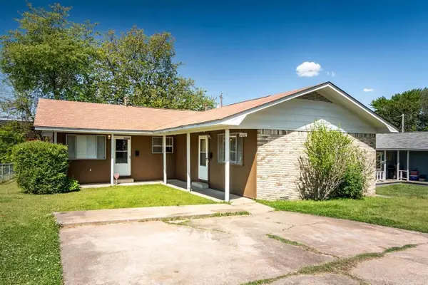 4405-4407 Lynn Ln, North Little Rock, AR 72118