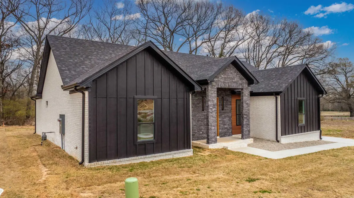 16 Avondale Road, Cabot, AR 72023 - #1