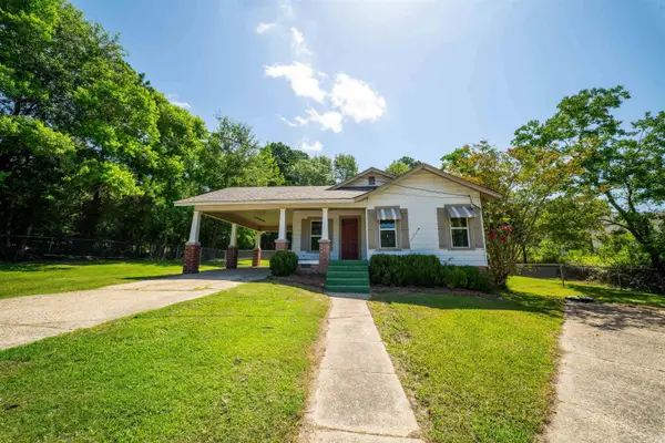 111 N Wyatt Dr, El Dorado, AR 71730