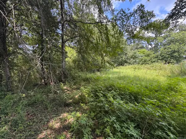 000 N Montgomery Street, Clarksville, AR 72830