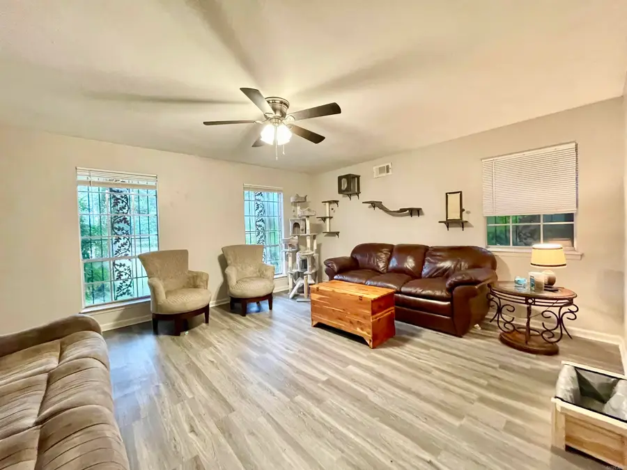 7404 Indiana Avenue, Little Rock, AR 72207 - #3