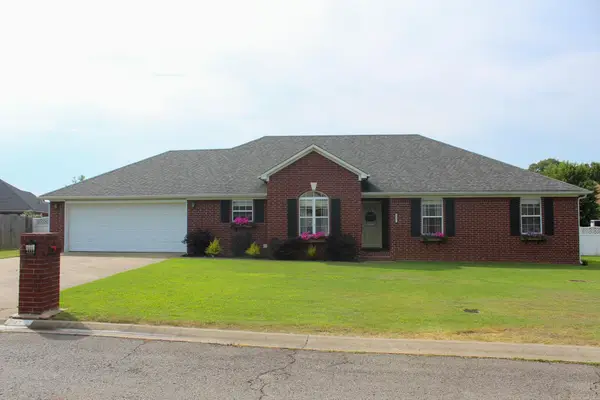 2122 Daniel Drive, Searcy, AR 72143