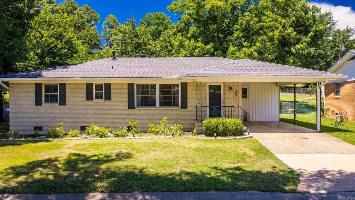 1301 Holloway, Morrilton, AR 72110 - #1