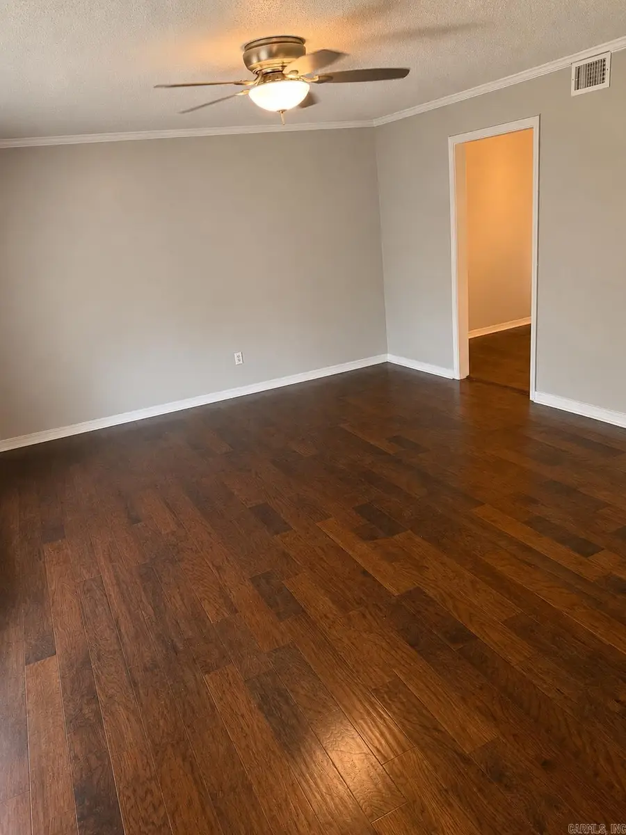 Address Withheld By Seller, Russellville, AR 72802 - #3