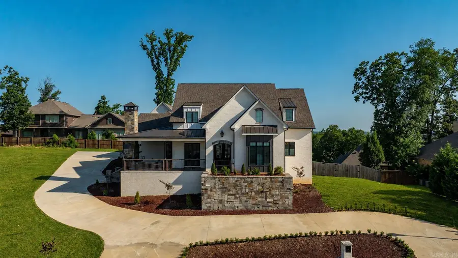 160 Manitou Drive, Maumelle, AR 72113 - #2