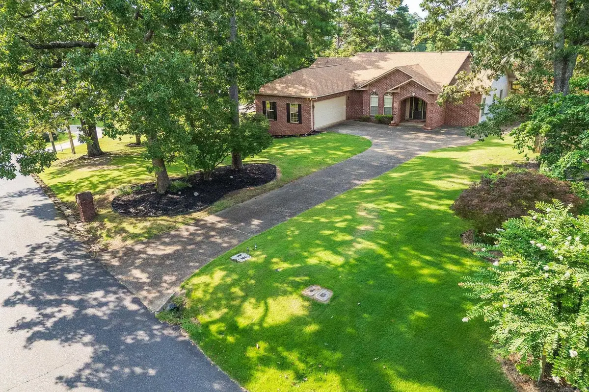 300 Tanglewood Road, Hot Springs, AR 71913 - #1