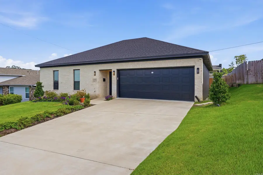 11325 Jamestown Drive, Little Rock, AR 72211 - #2
