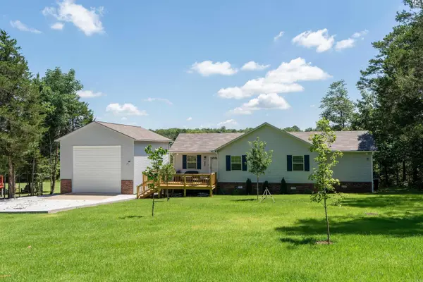 478 Burning Tree Road, Greers Ferry, AR 72067