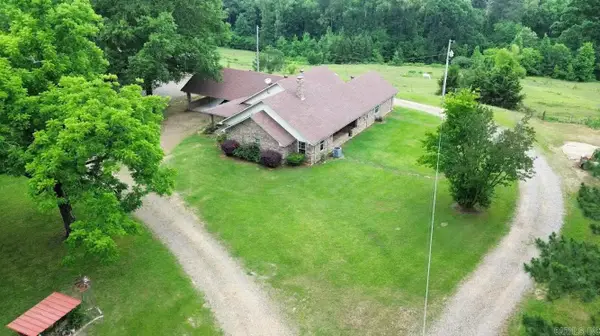 1374 Highway 317, Lockesburg, AR 71846