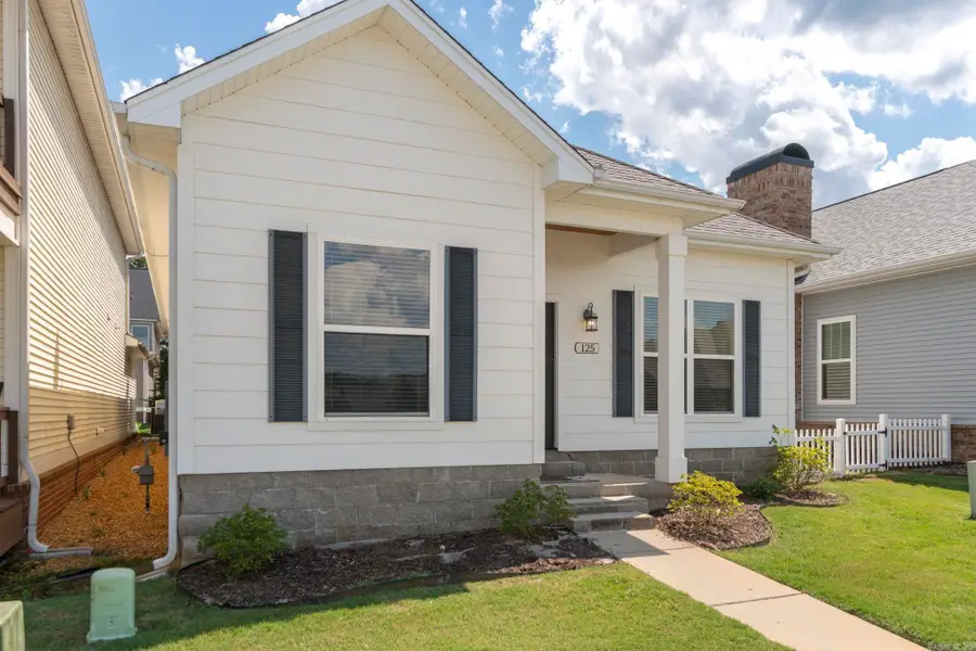 125 Melville Dr, Maumelle, AR 72113 - #2