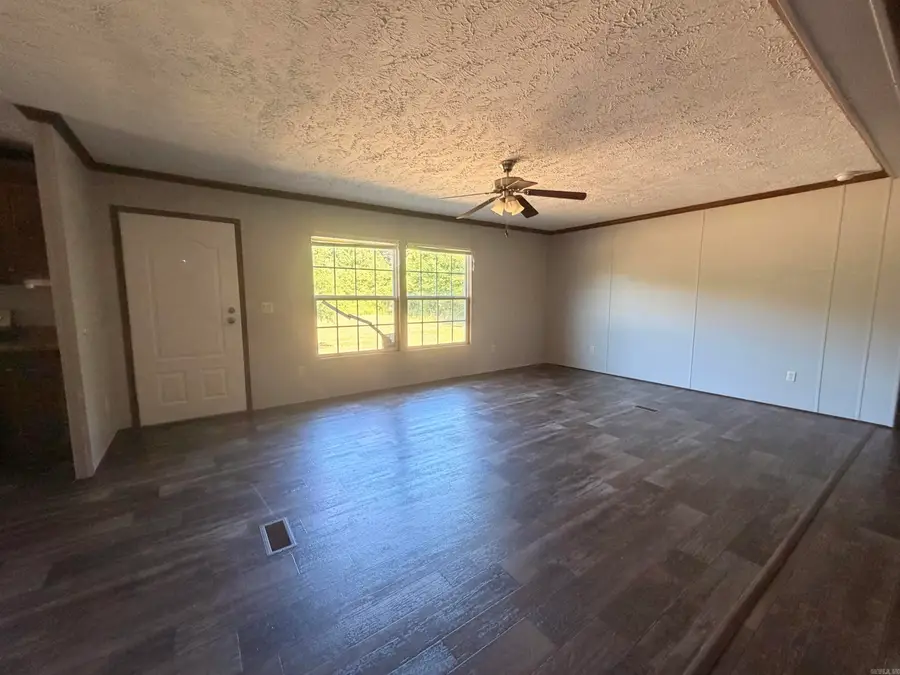 3040 Nctr Road, Redfield, AR 72132 - #2