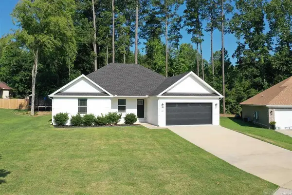 105 Kapalua Cove, Haskell, AR 72015