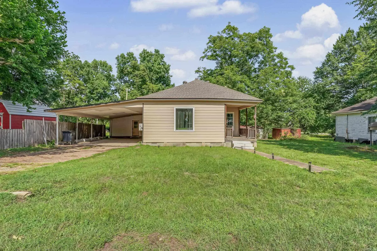 404 Large Avenue, Dierks, AR 71833 - #1