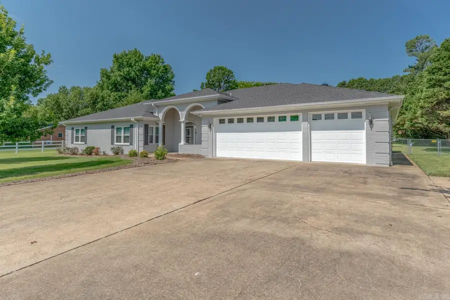 1725 Paragould Dr, Jonesboro, AR 72405 - #3