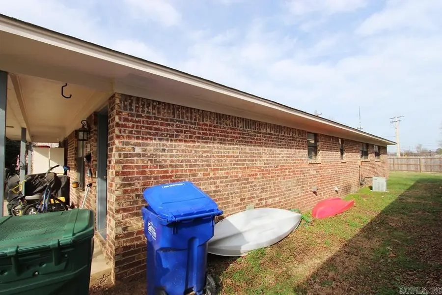544-550 Oliver Street, Conway, AR 72034 - #3