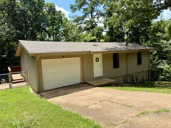 1 E Ute Circle, Cherokee Village, AR 74601
