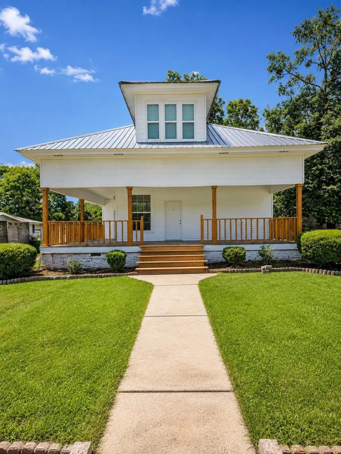213 S Smith Avenue, El Dorado, AR 71730 - #1